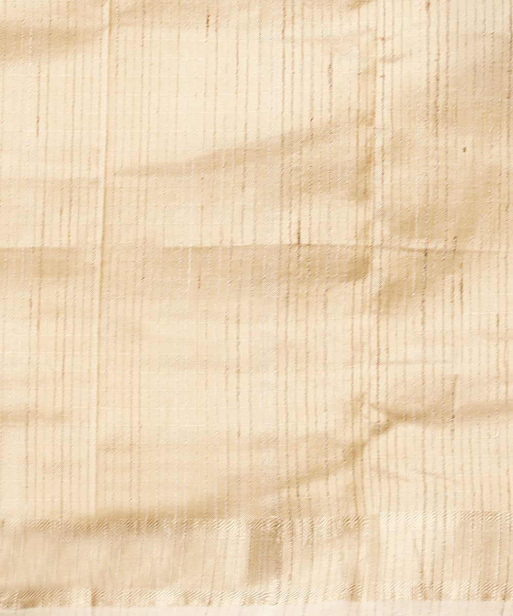 Handloom_Beige_Pure_Cotton_Silk_Maheshwari_Saree_With_Ektara_Gold_Palla_WeaverStory_05