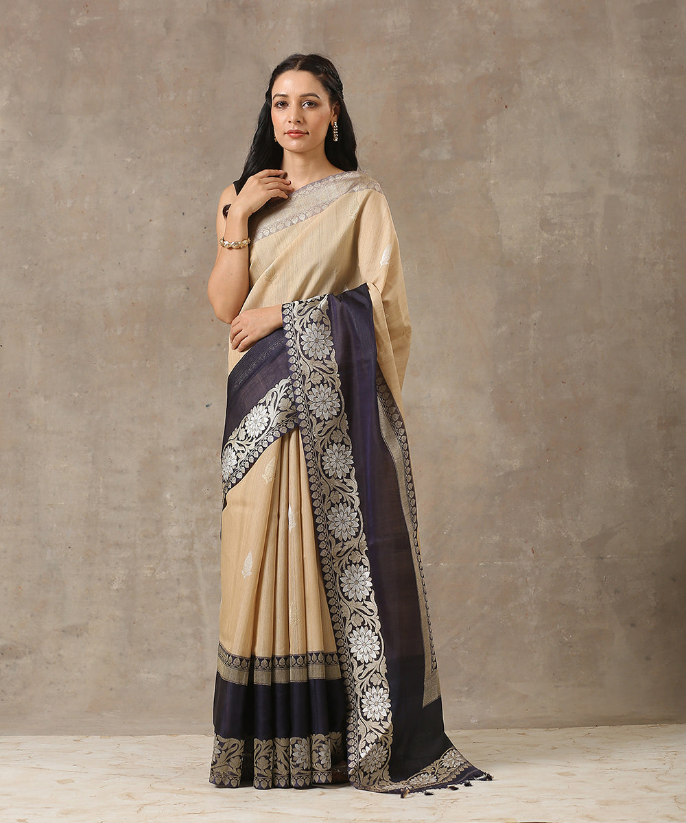 Handloom_Beige_Tussar_Silk_Banarasi_Saree_With_Navy_Blue_Border_WeaverStory_02