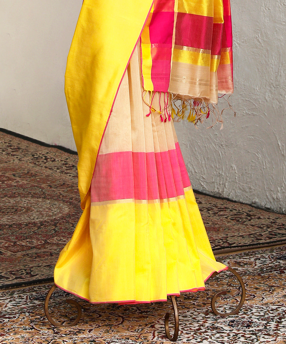 Handloom_Pink_And_Yellow_Pure_Cotton_Maheshwari_Saree_WeaverStory_03