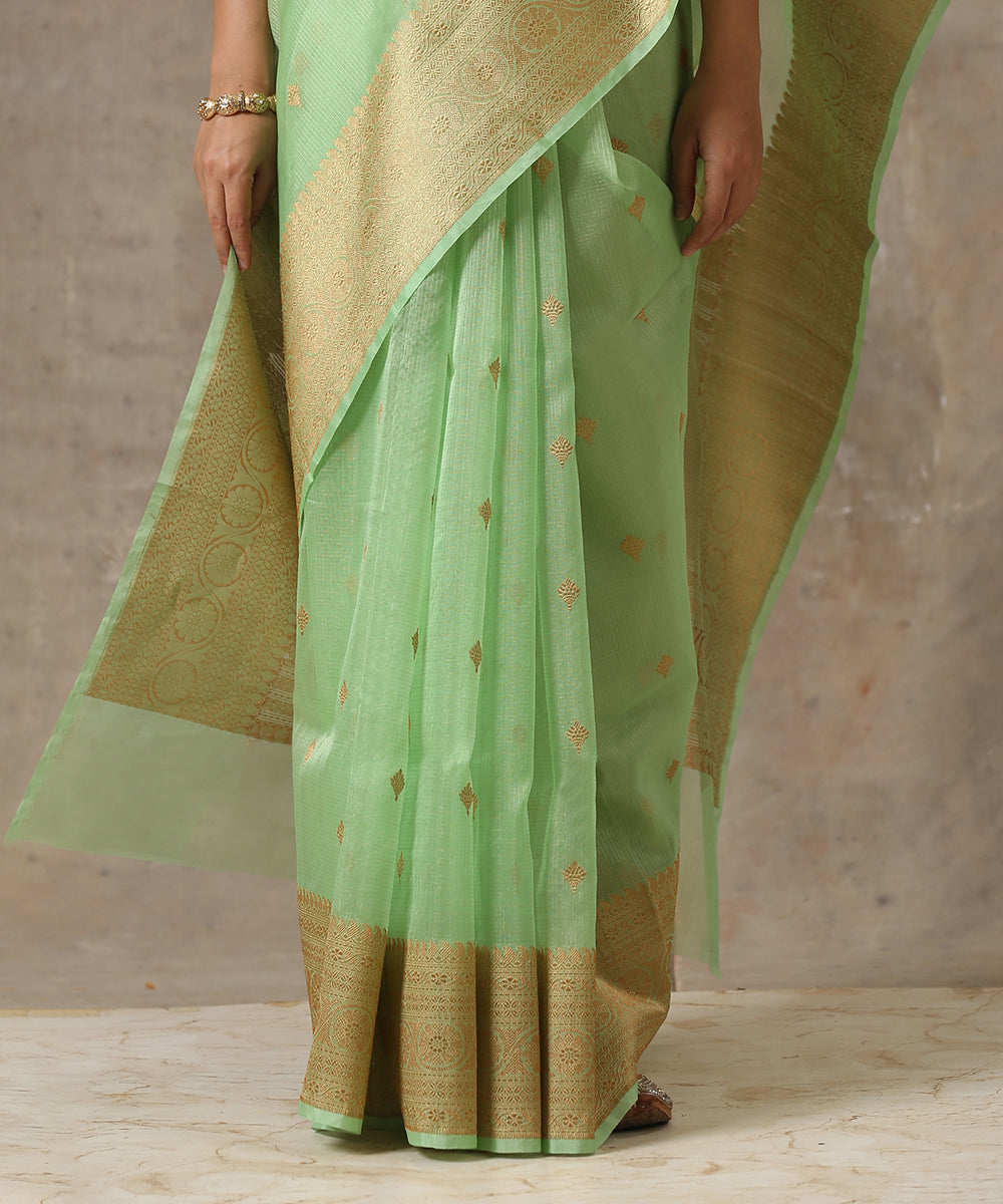 Green_Handloom_Kora_Silk_Banarasi_Saree_With_Zari_Checks_and_Kadhwa_Booti_WeaverStory_04