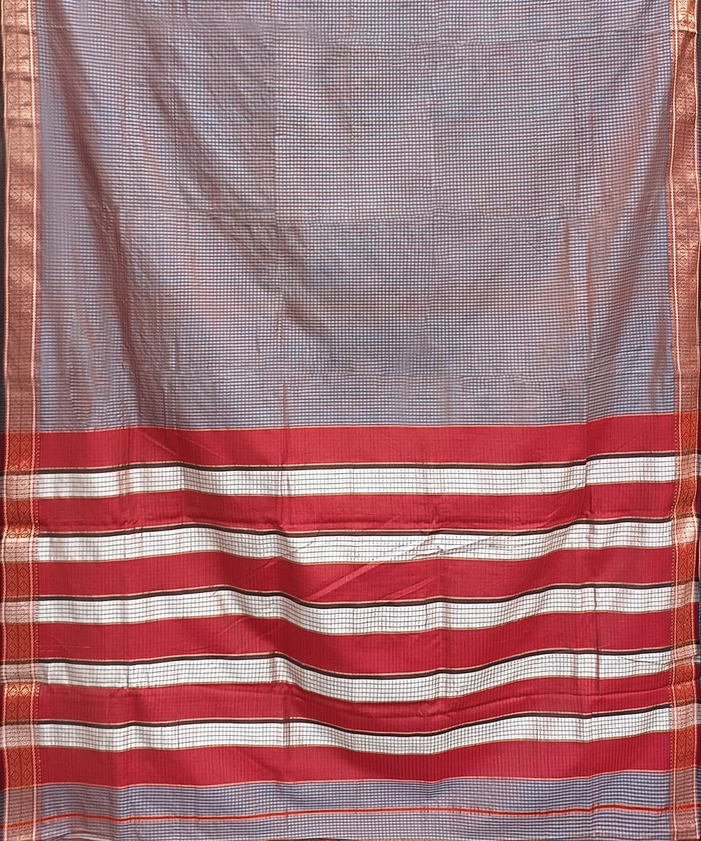 Handloom_Grey_Pure_Cotton_Maheshwari_Saree_With_Striped_Pallu_WeaverStory_04