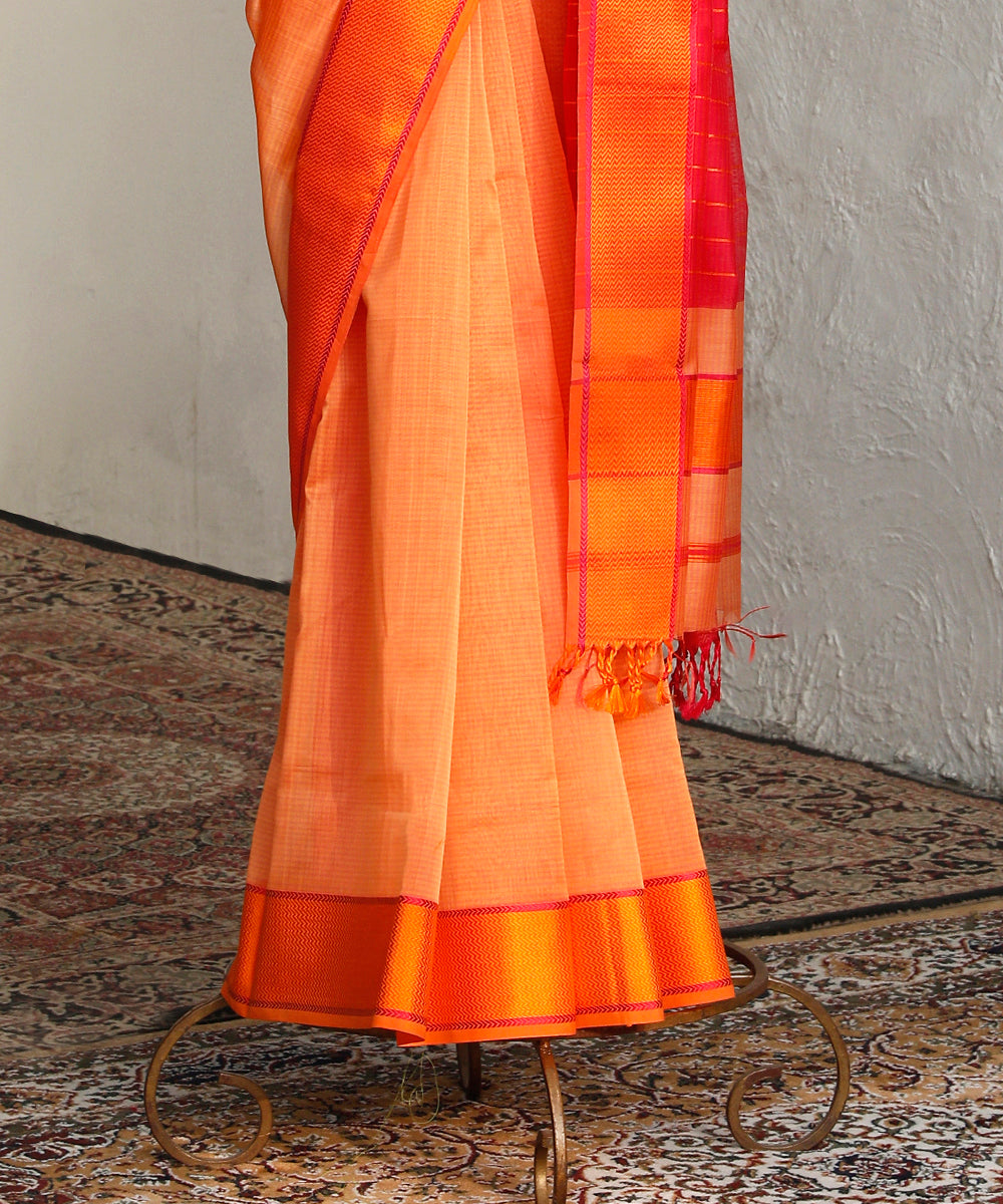Orange_And_Red_Handloom_Pure_Cotton_Maheshwari_Saree_WeaverStory_03