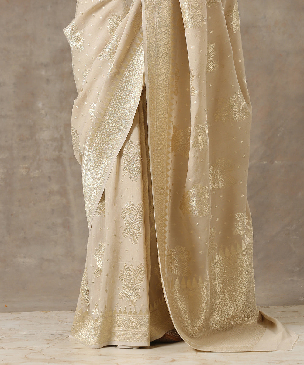 Handloom_Beige_Tussar_Georgette_Banarasi_Saree_With_Floral_Boota_WeaverStory_04