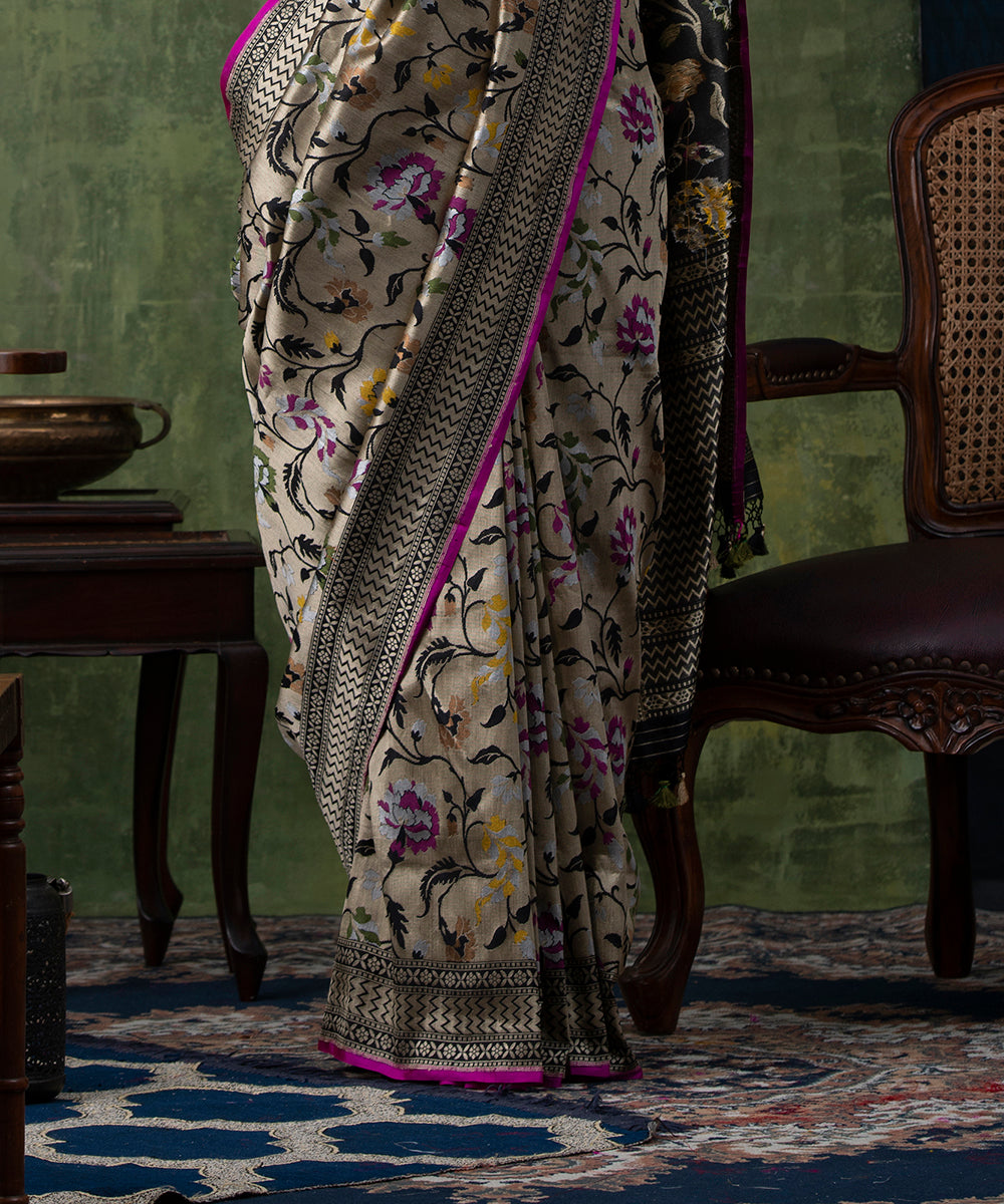 Handloom_Black_Pure_Katan_Silk_Banarasi_Saree_with_Meenakari_Patola_Jaal_WeaverStory_04