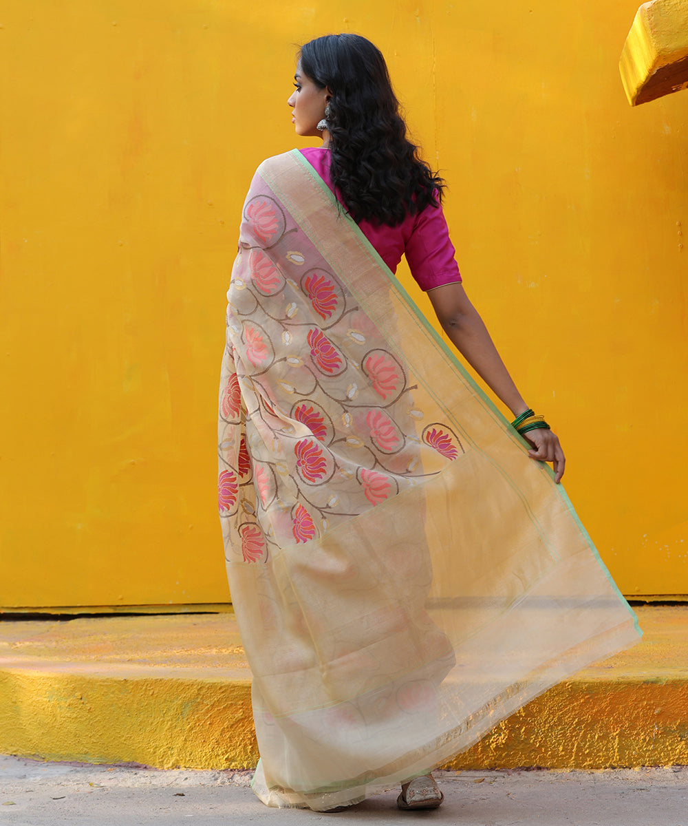 Beige_Handloom_Kora_Cotton_Banarasi_Saree_With_Kamal_Zari_Jaal_WeaverStory_03