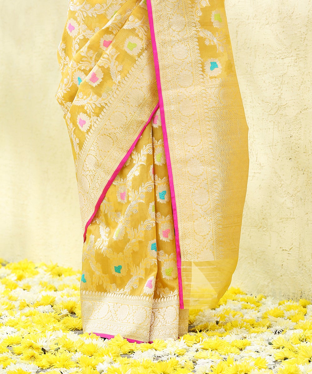 Yellow_Handloom_Kora_Silk_Banarasi_Saree_with_Meenakari_Jaal_WeaverStory_04