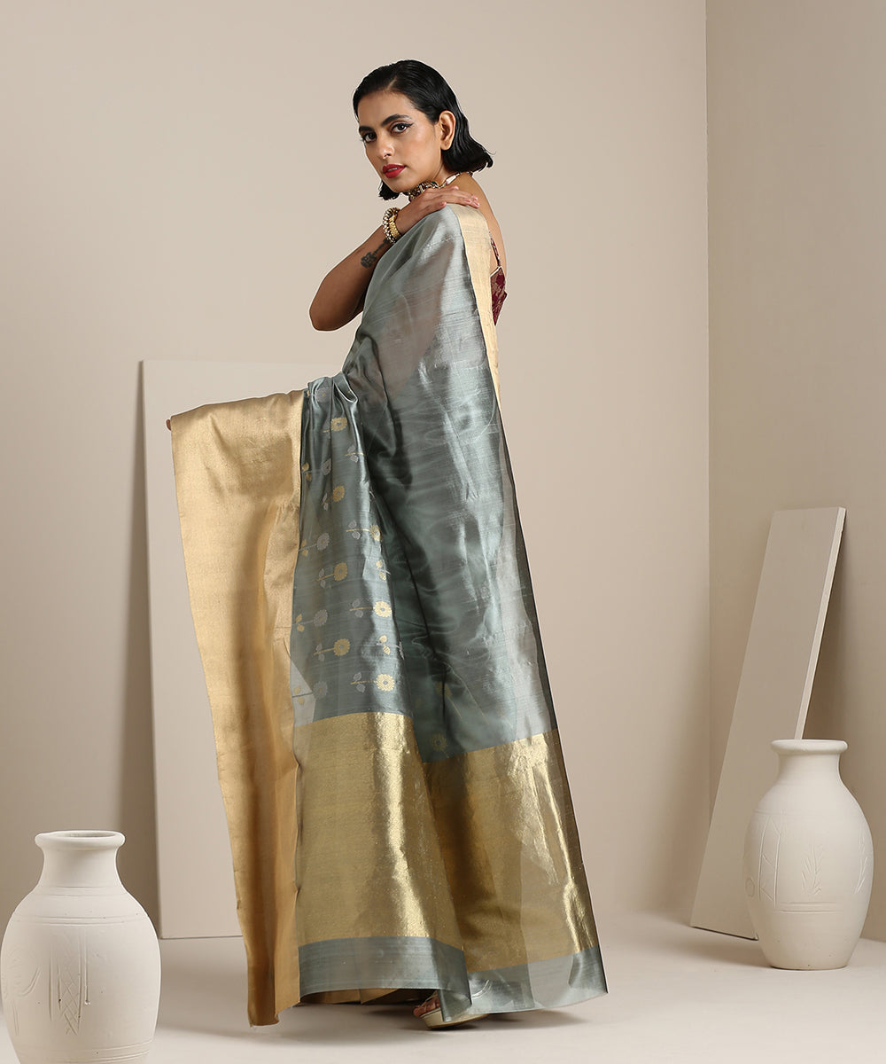 Grey_Handloom_Silk_Chanderi_Saree_With_Broad_Gold_Border_WeaverStory_03