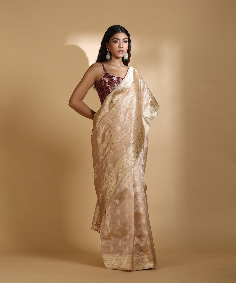 Gold_Handloom_Silk_Tissue_Banarasi_Saree_With_Kadhwa_Booti_WeaverStory_02