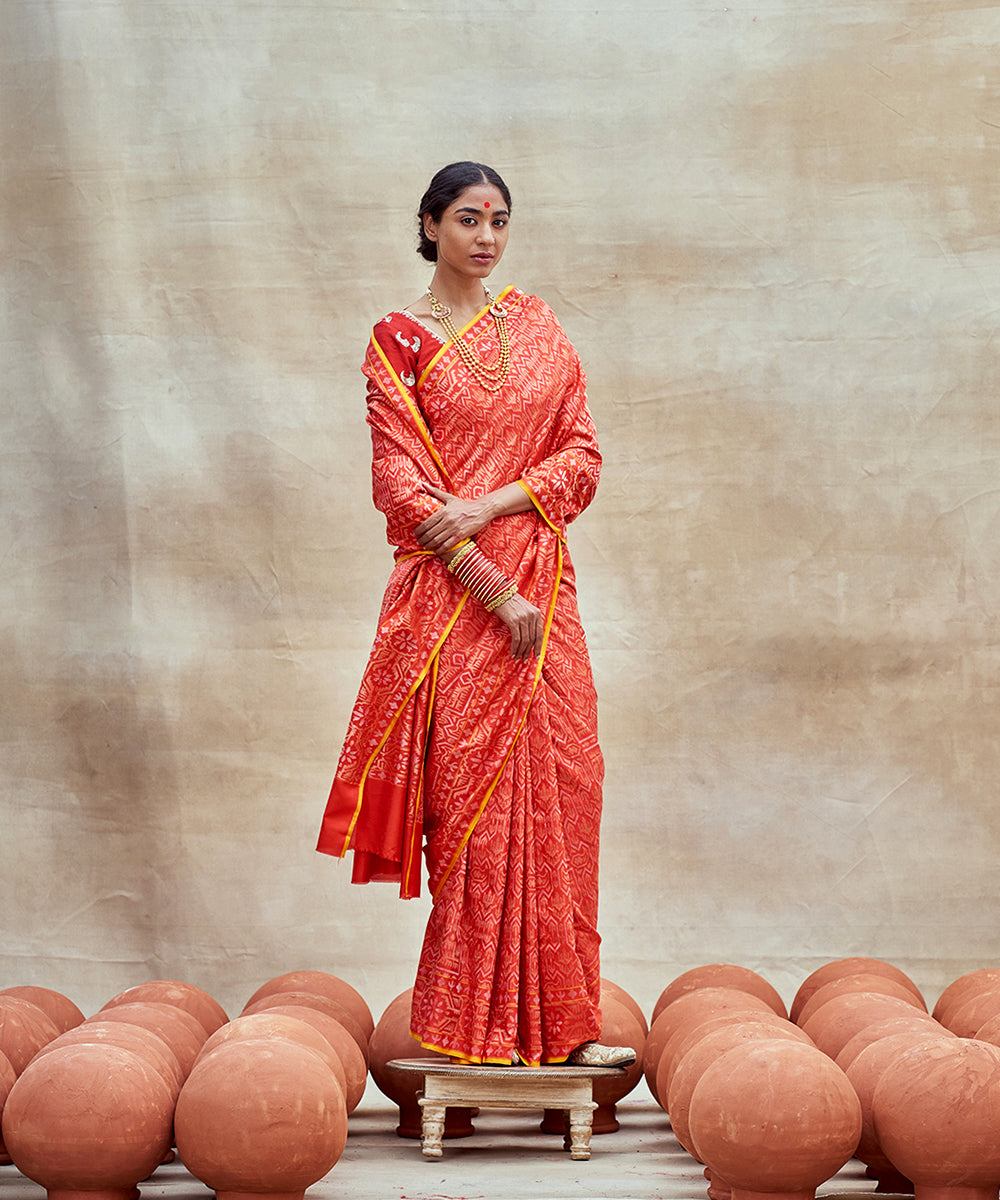 Handloom_Red_Pure_Katan_Silk_Banarasi_Saree_with_Real_Zari_Work_WeaverStory_04