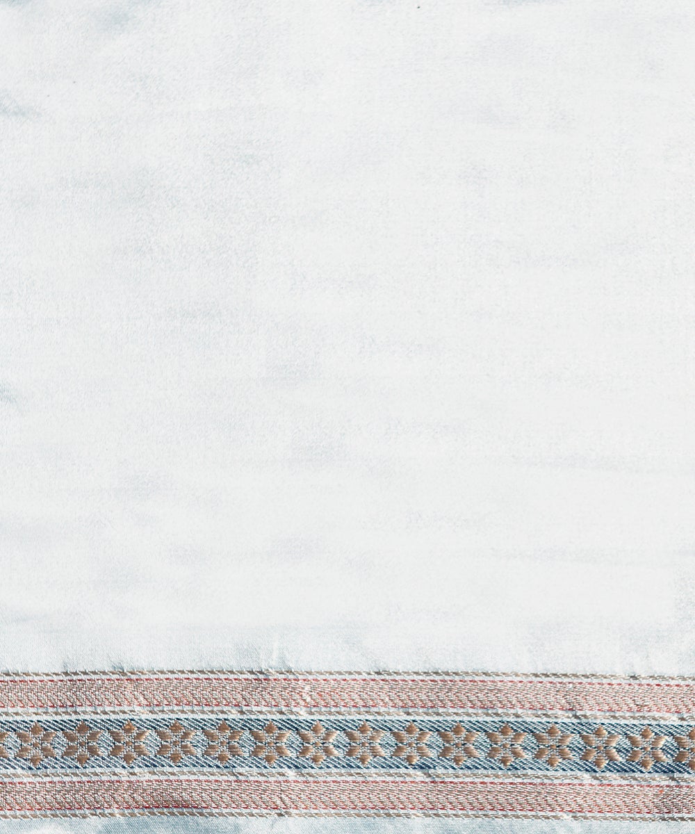 Handloom_Powder_Blue_Pure_Satin_Silk_Banarasi_Saree_with_Kadhwa_Booti_WeaverStory_05