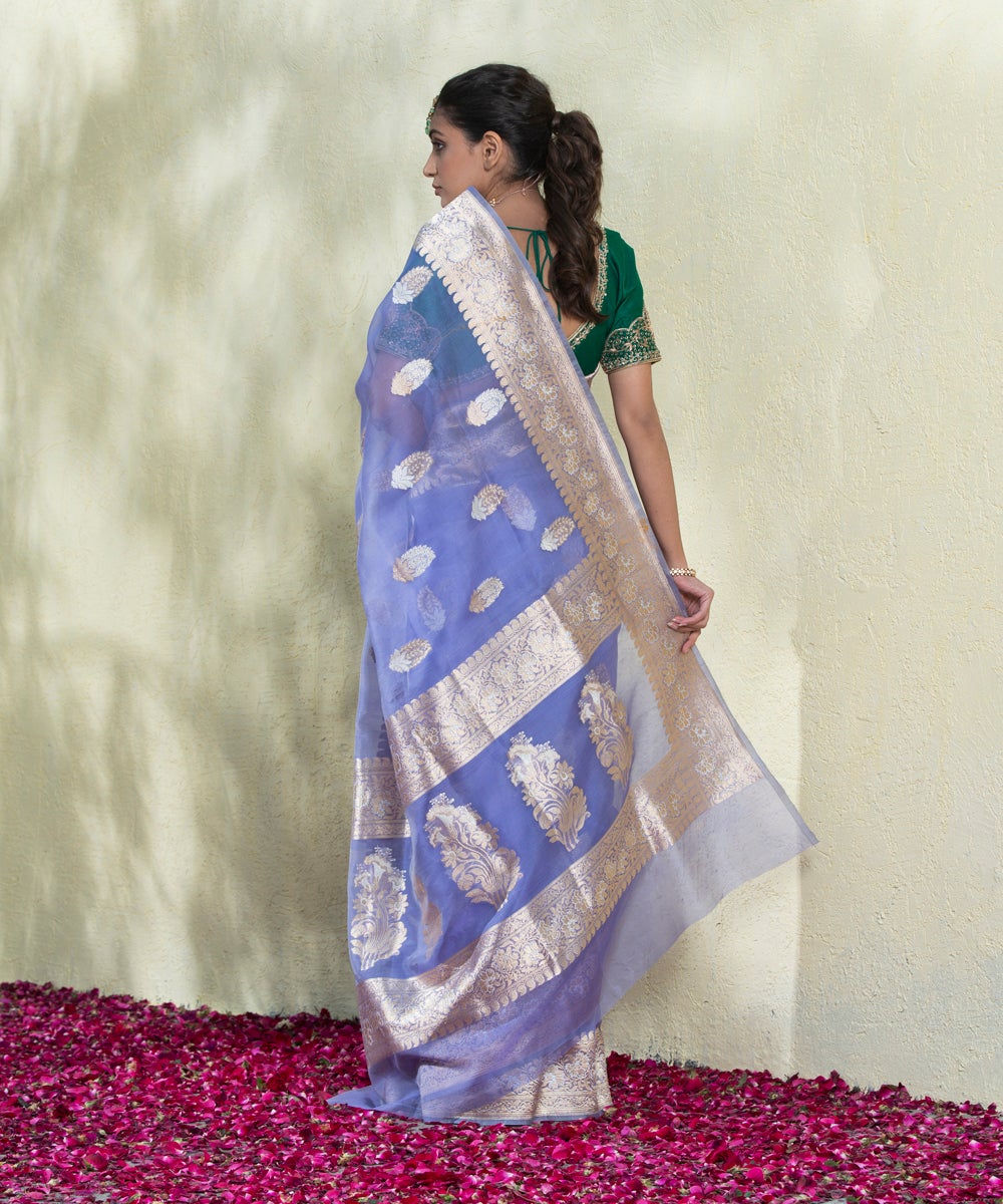 Blue_Handloom_Organza_Banarasi_Saree_with_Kadhwa_Leaf_Booti_WeaverStory_03