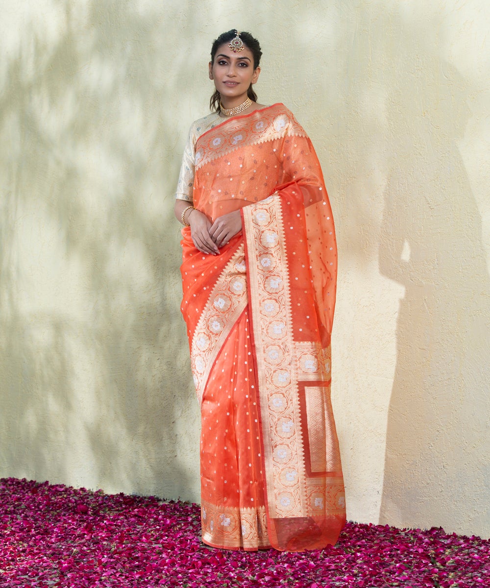 Handloom_Peach_Kadhwa_Organza_Banarasi_Saree_with_Booti_WeaverStory_02
