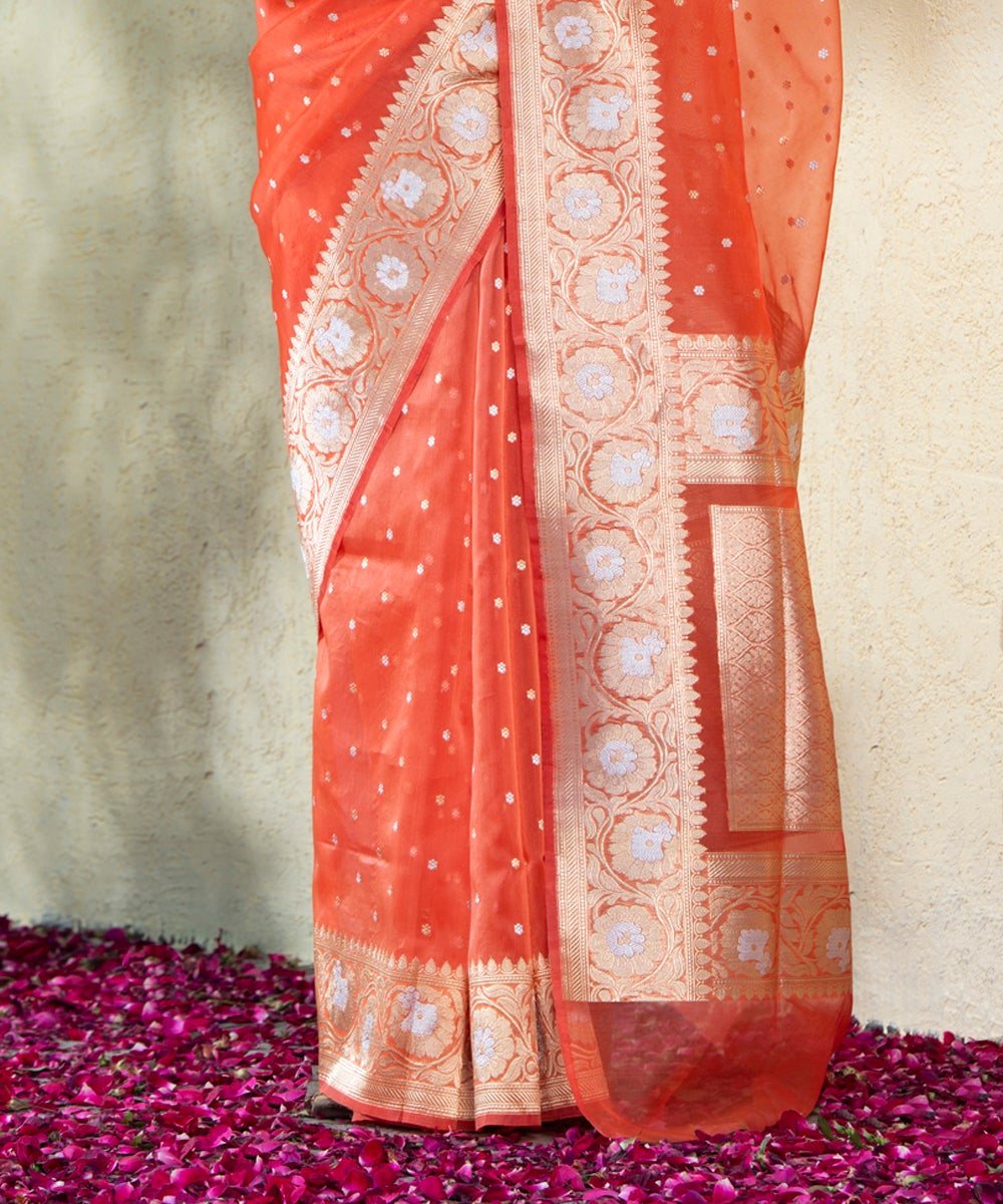 Handloom_Peach_Kadhwa_Organza_Banarasi_Saree_with_Booti_WeaverStory_04