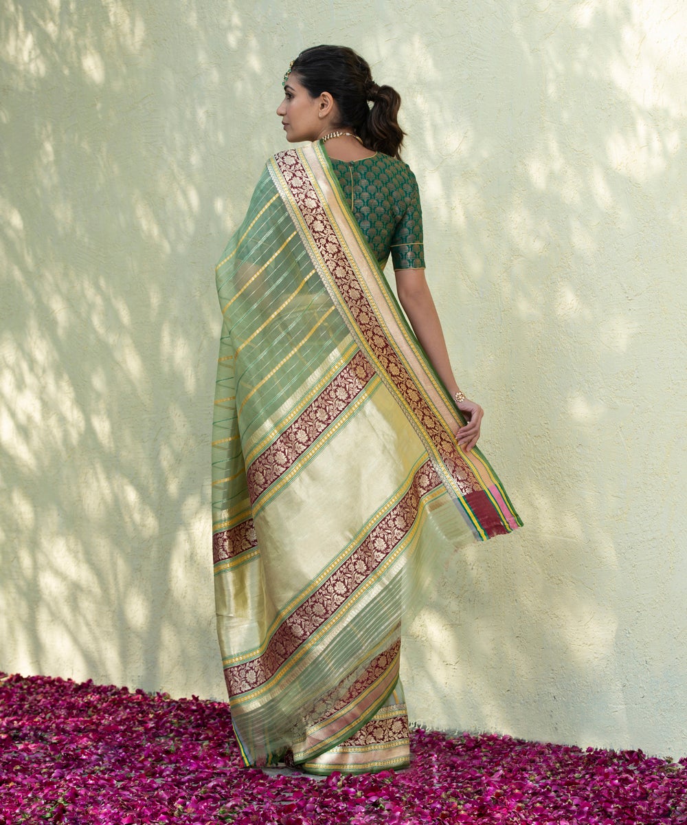 Handloom_Light_Green_Kora_Stripes_Banarasi_Saree_With_Kadhwa_Border_WeaverStory_03