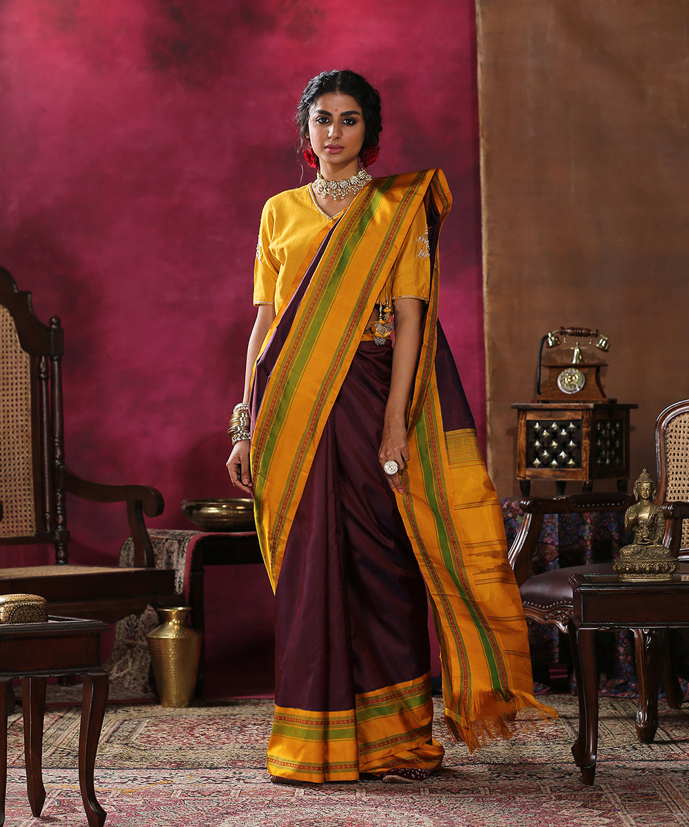 Handloom_Purple_Pure_Silk_Kanjivaram_Saree_With_Mustard_Border_WeaverStory_02