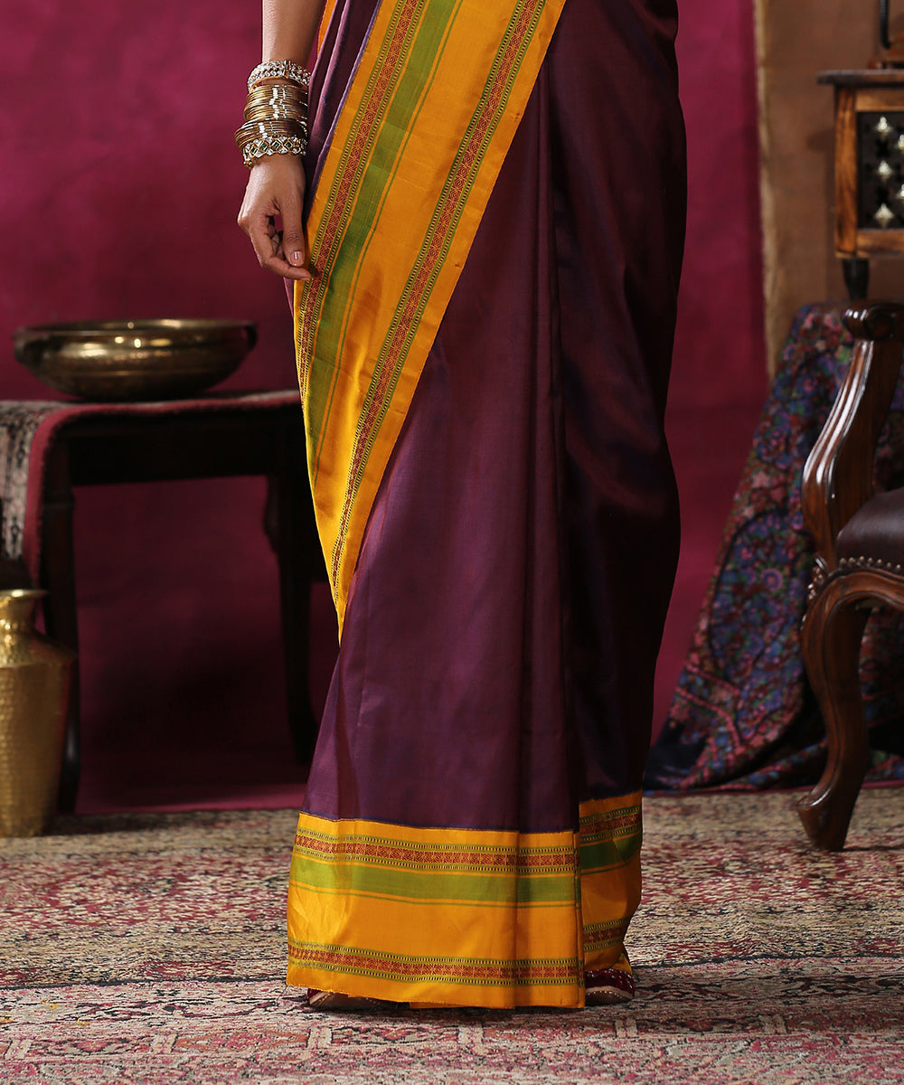 Handloom_Purple_Pure_Silk_Kanjivaram_Saree_With_Mustard_Border_WeaverStory_04