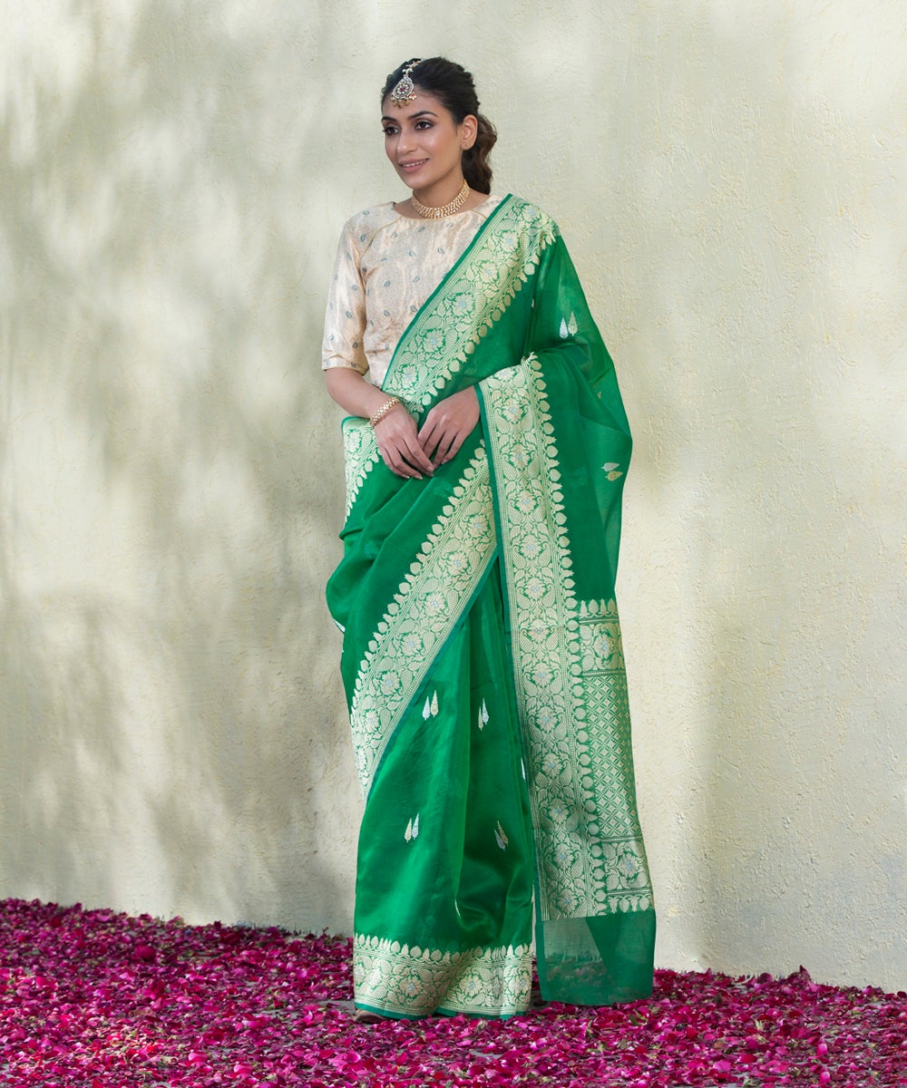 Green_Handloom_Kora_Silk_Banarasi_Saree_With_Kadhwa_Booti_WeaverStory_02