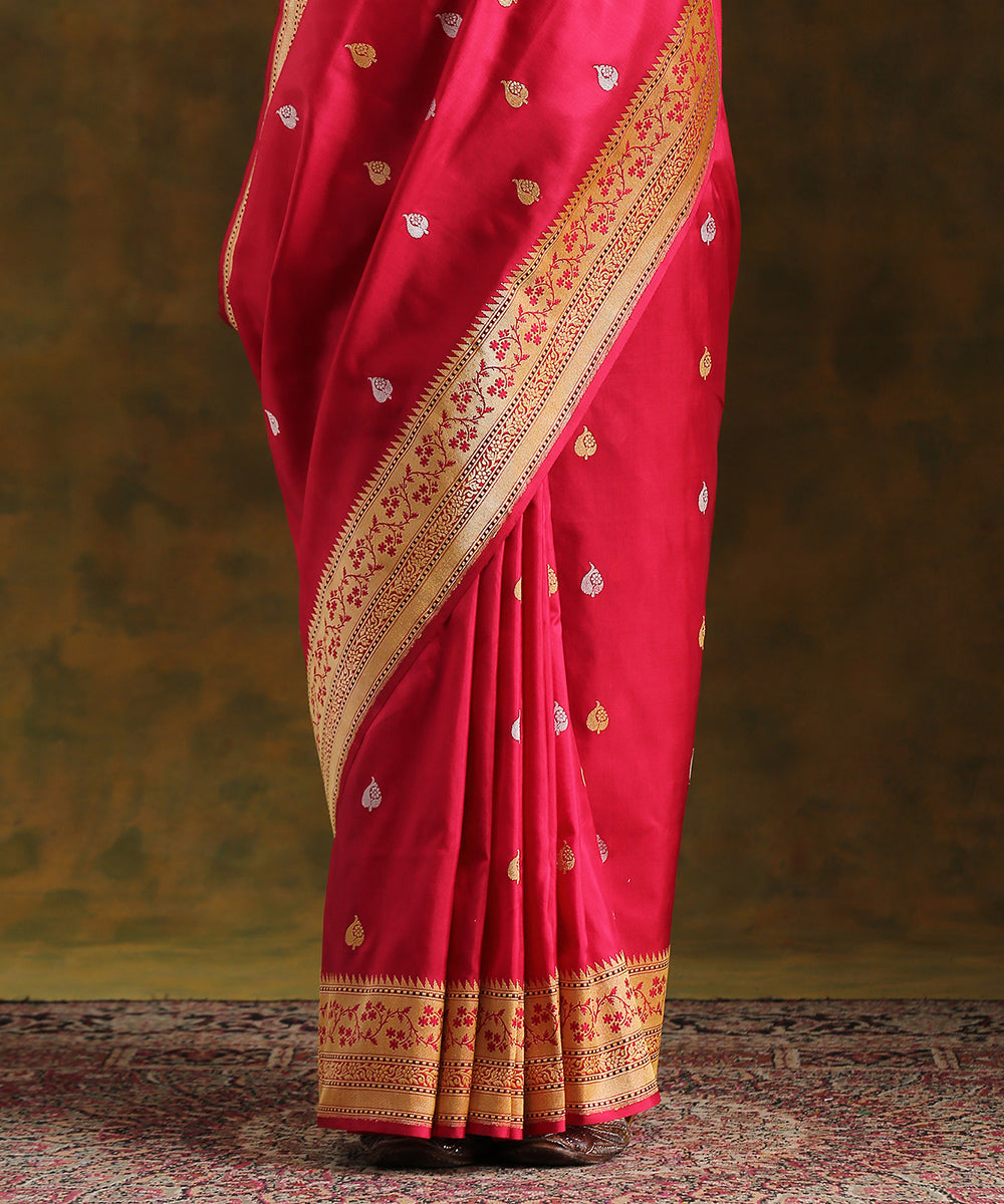 Pink_Handloom_Pure_Katan_Silk_Banarasi_Saree_with_Kadhwa_Booti_and_Meenakari_Border_WeaverStory_04