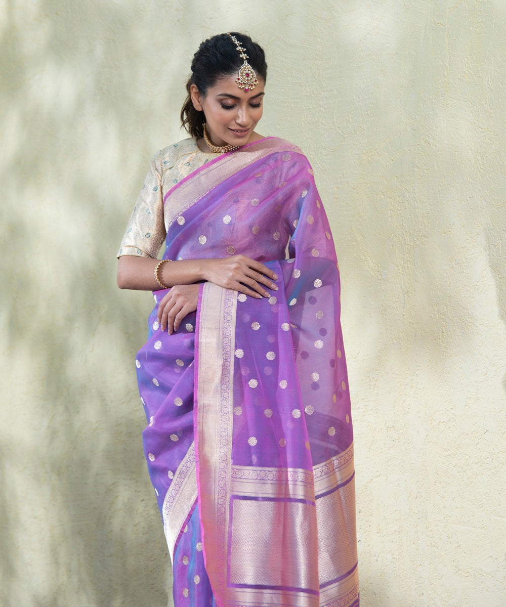 Handloom_Purple_and_Pink_Dual_Tone_Kora_Silk_Banarasi_Saree_with_Ginni_Booti_WeaverStory_01