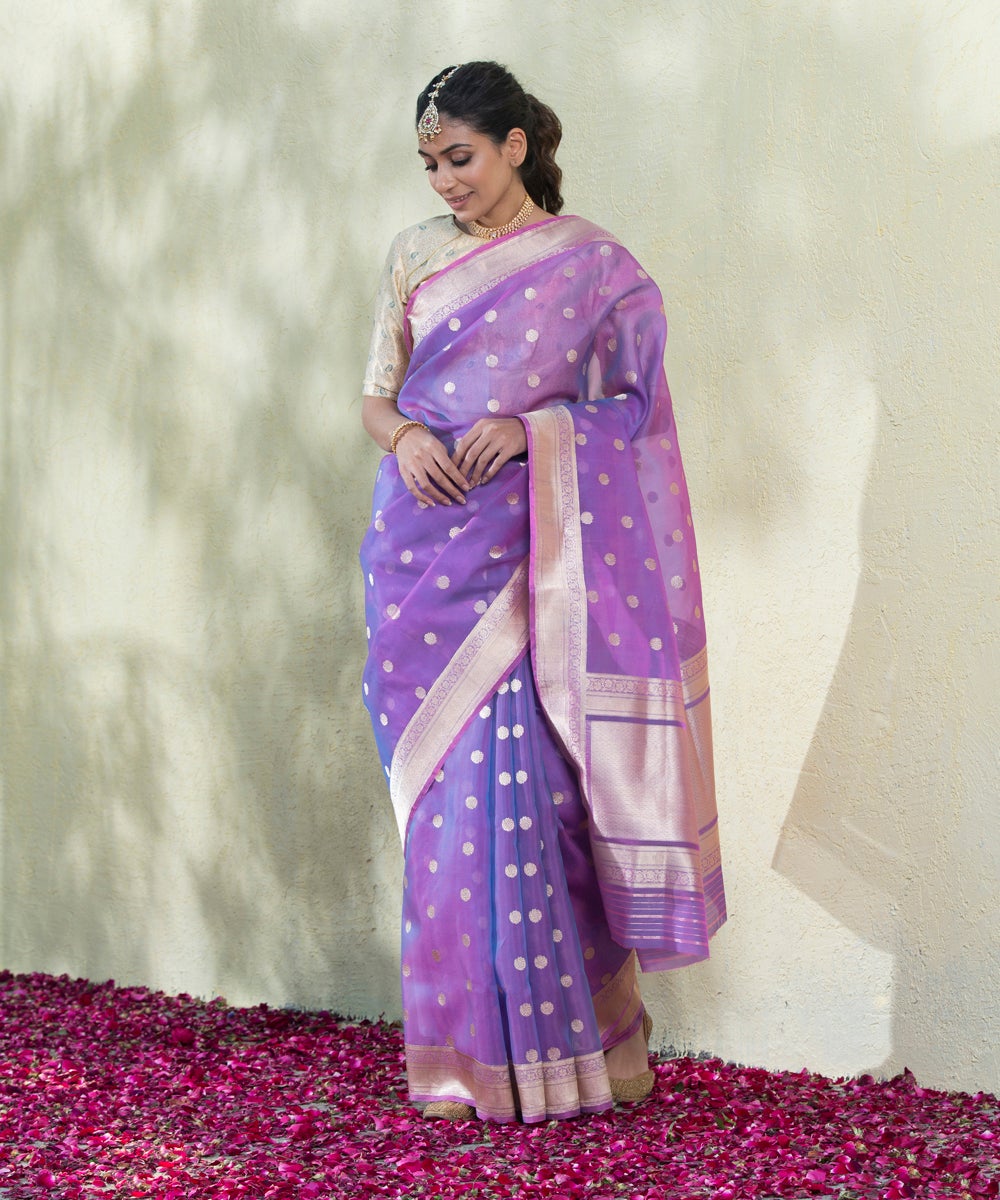Handloom_Purple_and_Pink_Dual_Tone_Kora_Silk_Banarasi_Saree_with_Ginni_Booti_WeaverStory_02