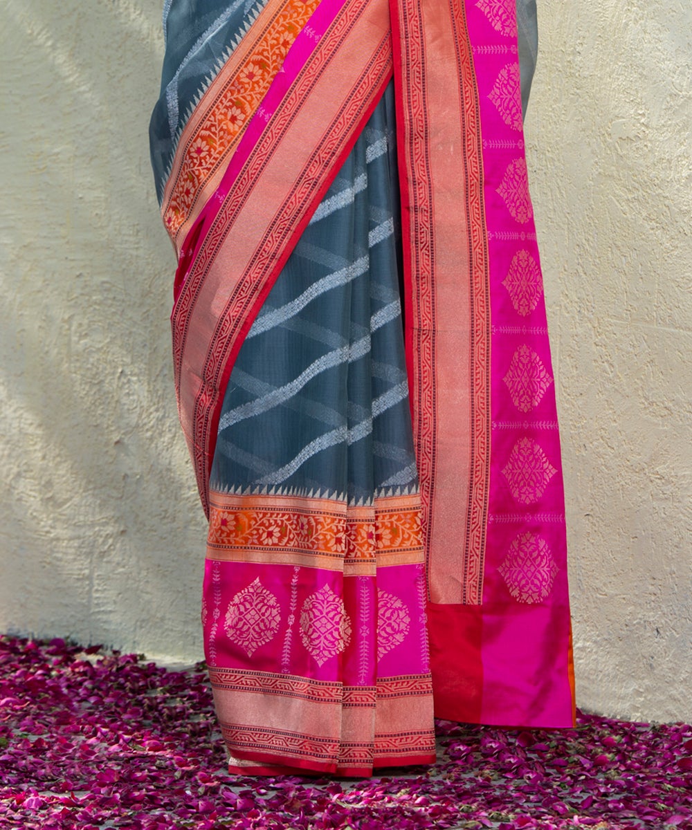 Handloom_Grey_Kora_Silk_Cutwork_Banarasi_Saree_With_Pink_Border_WeaverStory_04