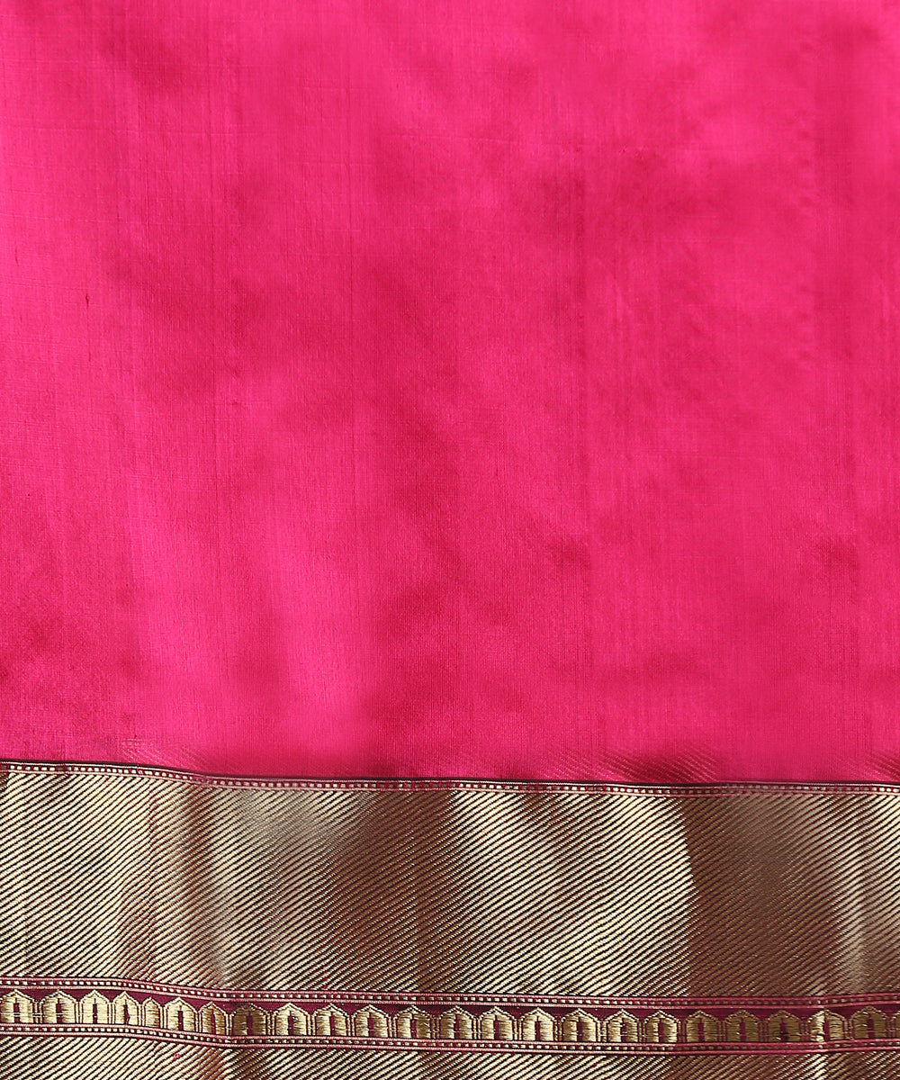Handloom_Pink_Chanderi_Silk_Saree_With_Antique_Zari_Border_WeaverStory_05