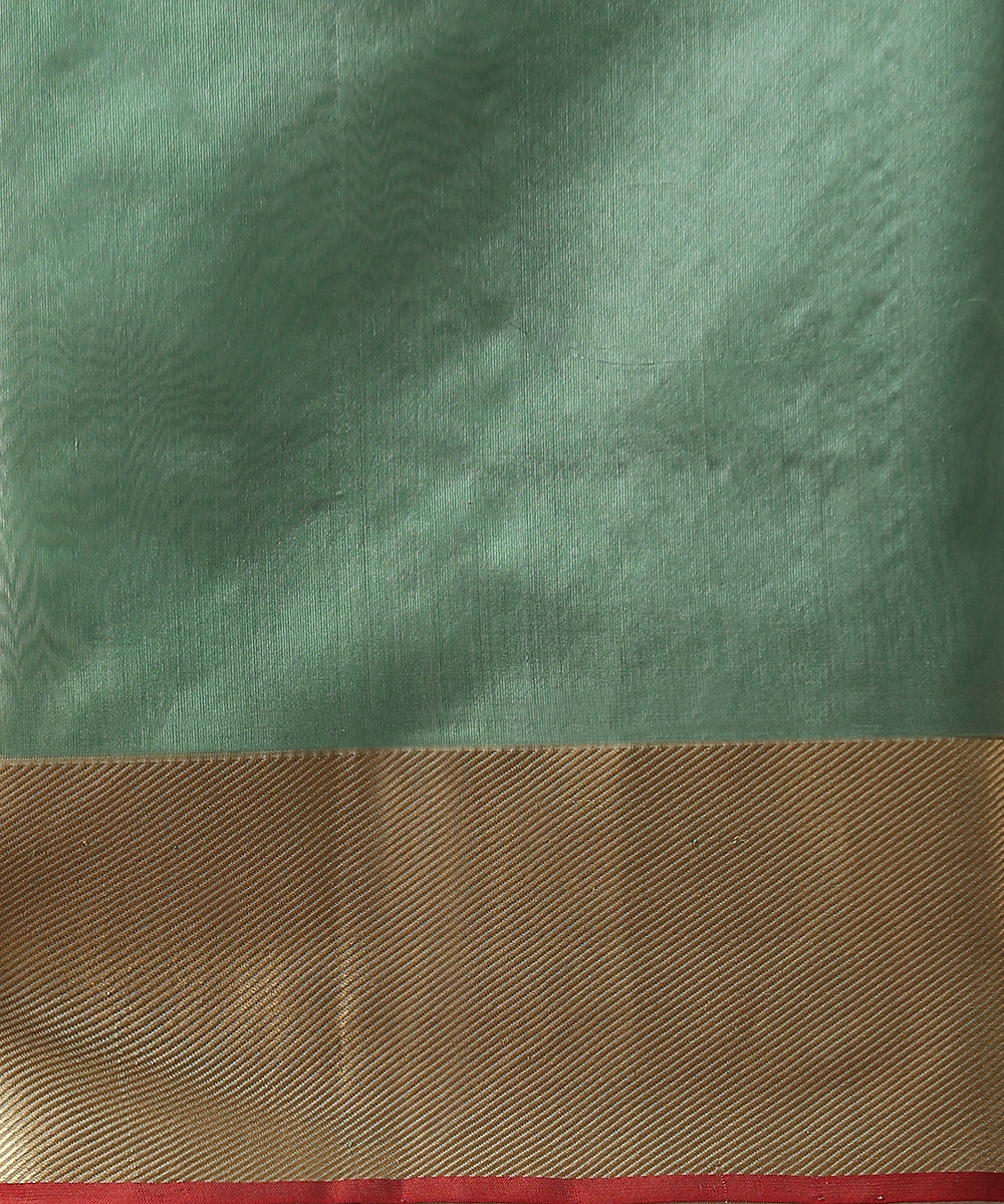 Handloom_Green_Striped_Silk_Chanderi_Saree_With_Gold_Border_WeaverStory_05