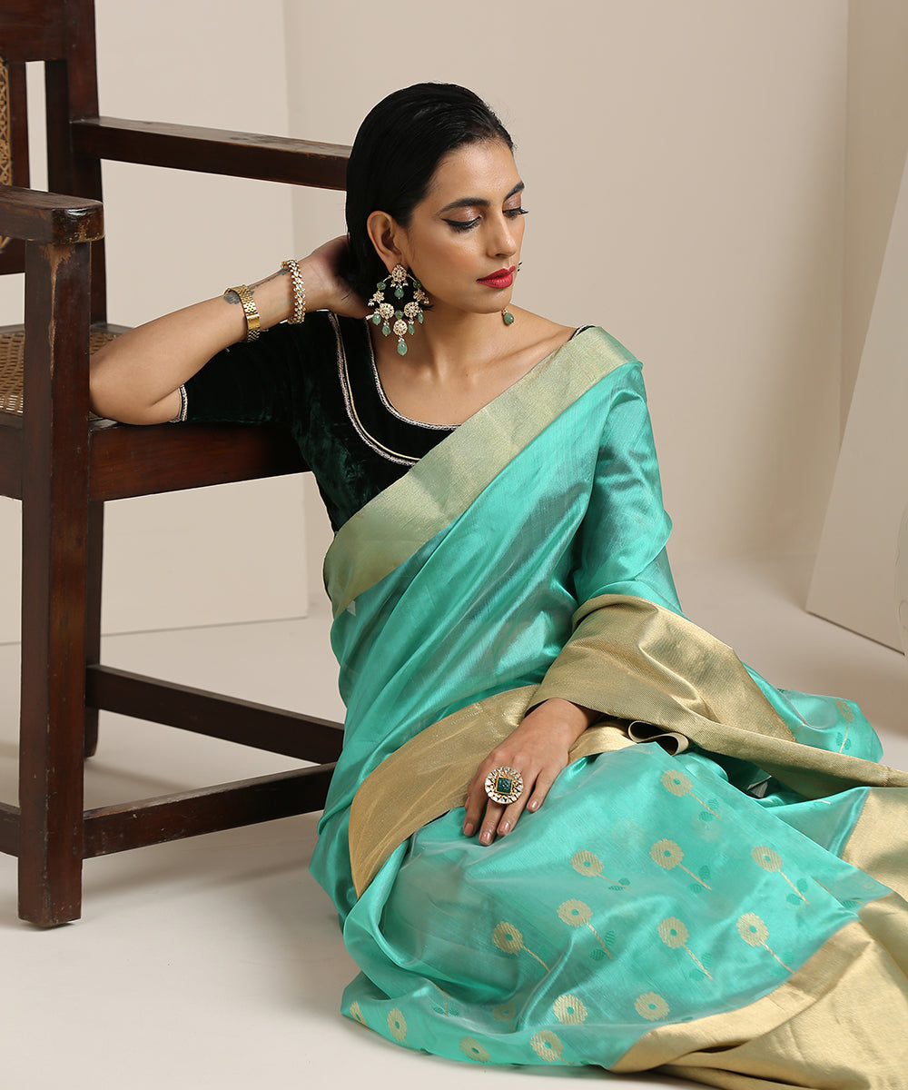 Green_Handloom_Broad_Zari_Border_Silk_Chanderi_Saree_With_Floral_Booti_WeaverStory_01