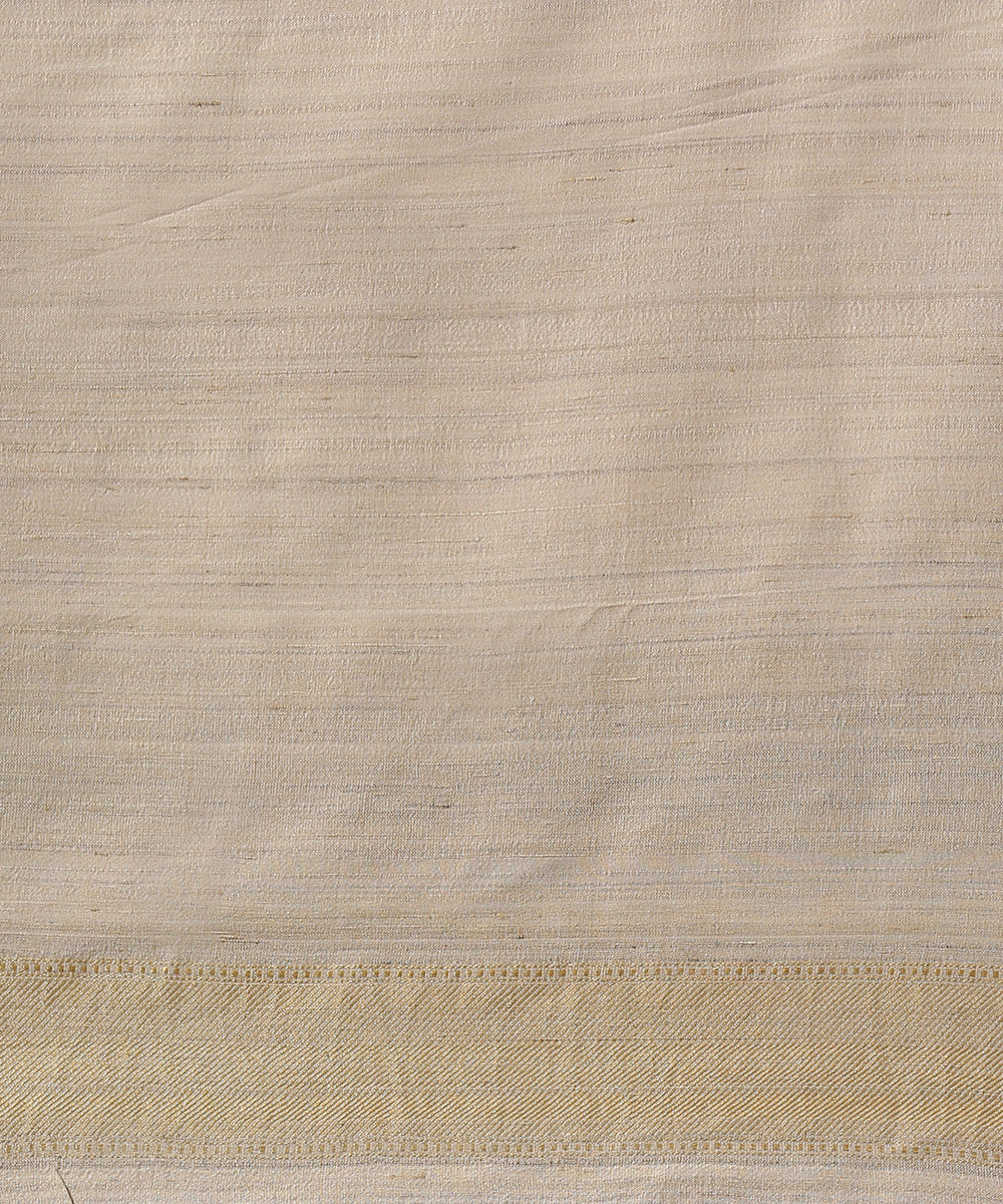 Beige_Handloom_Tussar_Georgette_Banarasi_Saree_with_Zari_Booti_WeaverStory_05