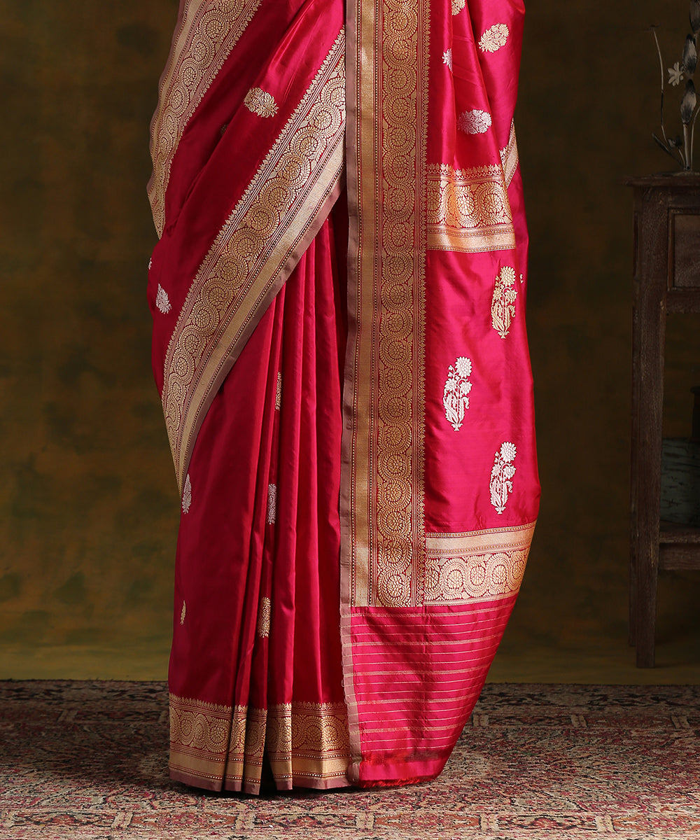 Ruby_Pink_Handloom_Pure_Katan_Silk_Banarasi_Saree_with_Kadhwa_Booti_WeaverStory_04
