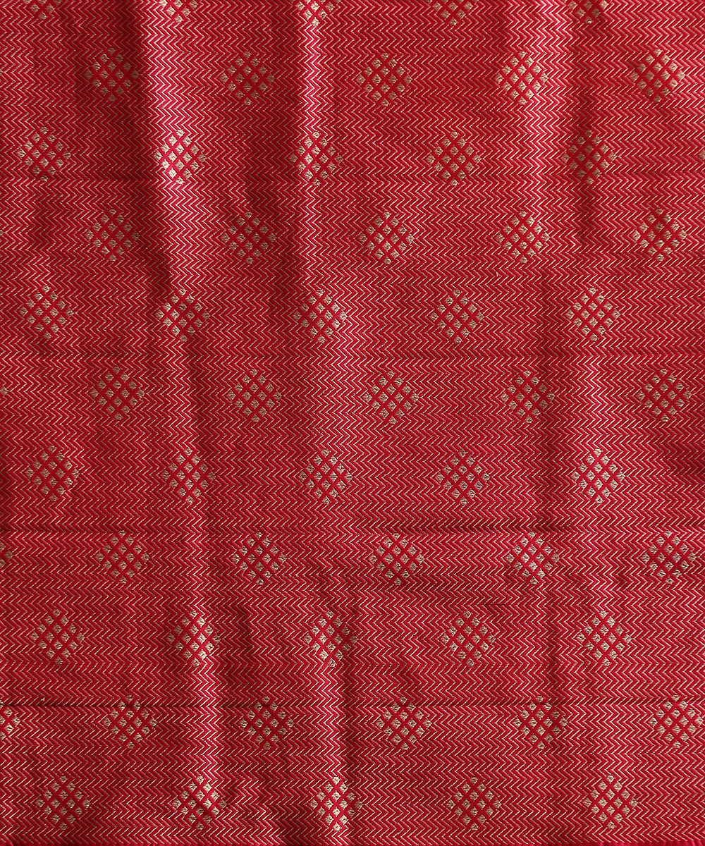 Ruby_Pink_Handloom_Pure_Katan_Silk_Banarasi_Saree_with_Kadhwa_Booti_WeaverStory_05
