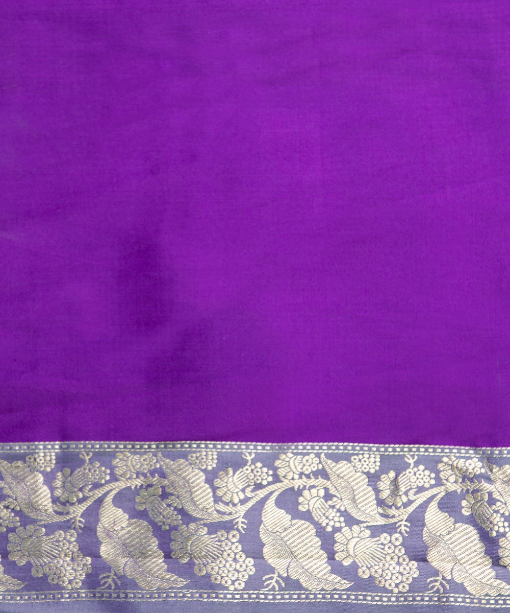Handloom_Purple_Banarasi_Saree_With_Grey_Satin_Border_WeaverStory_05