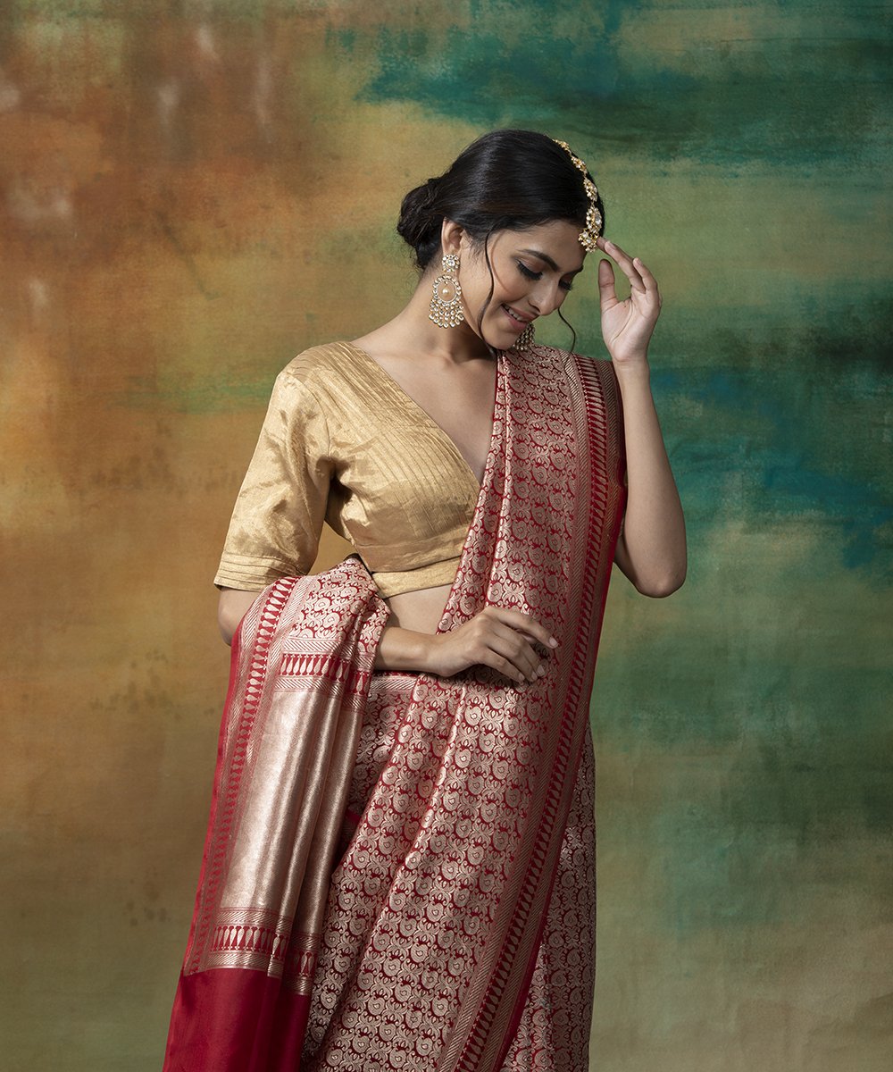 Red_Handloom_Paisley_Kimkhab_Pure_Katan_Silk_Banarasi_Saree_WeaverStory_01