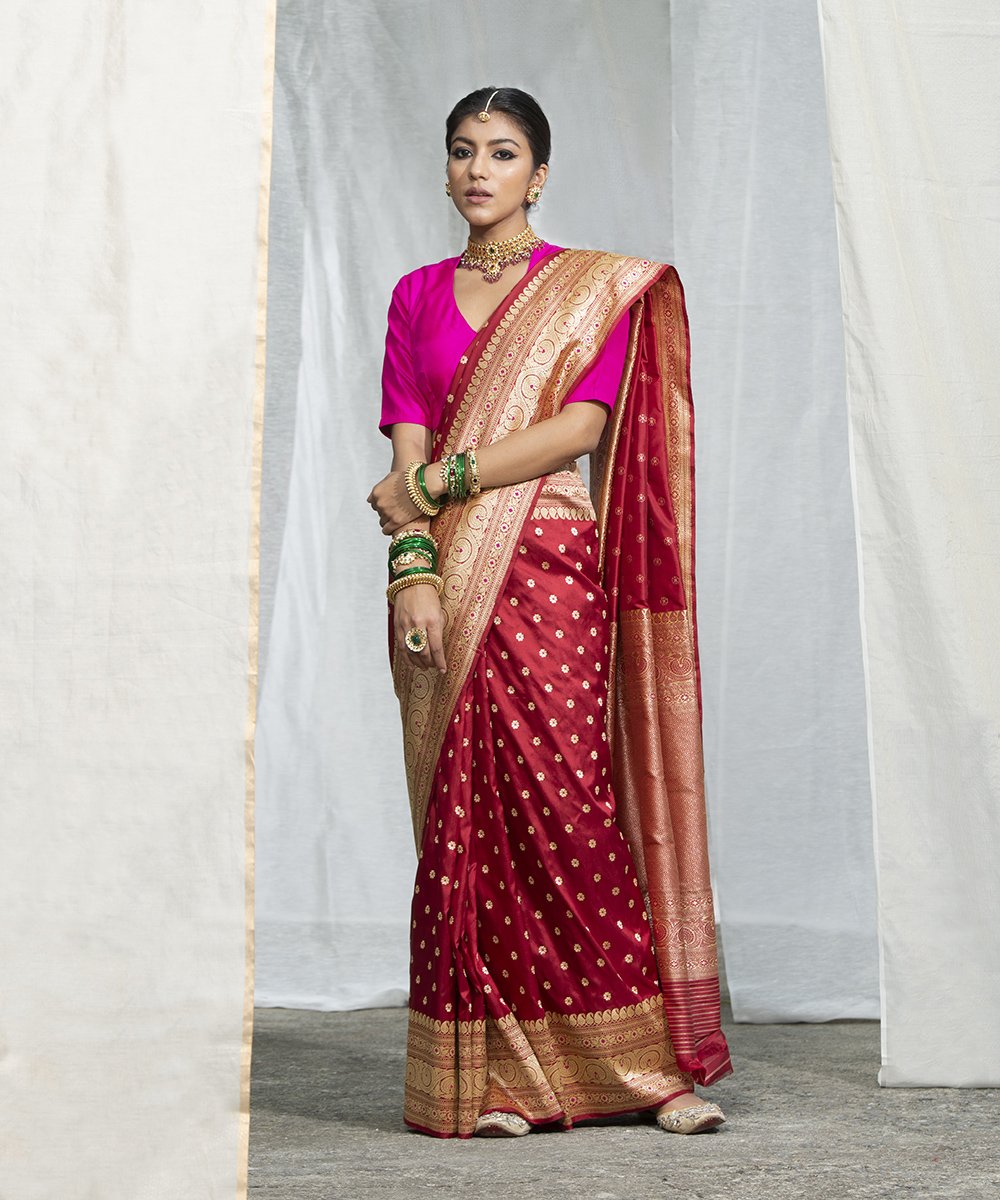 Maroon_Handloom_Kadhwa_Booti_Meenakari_Banarasi_Saree_With_Guldaudi_Boota_WeaverStory_02
