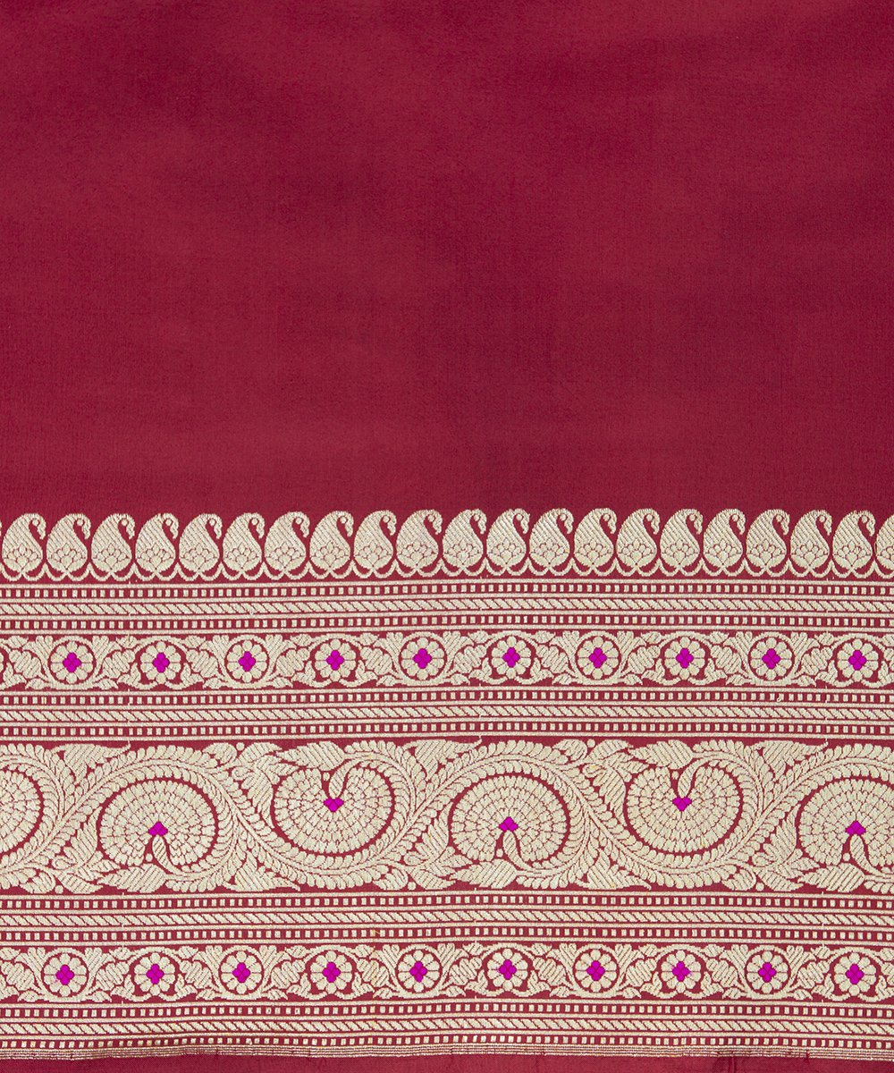 Maroon_Handloom_Kadhwa_Booti_Meenakari_Banarasi_Saree_With_Guldaudi_Boota_WeaverStory_05