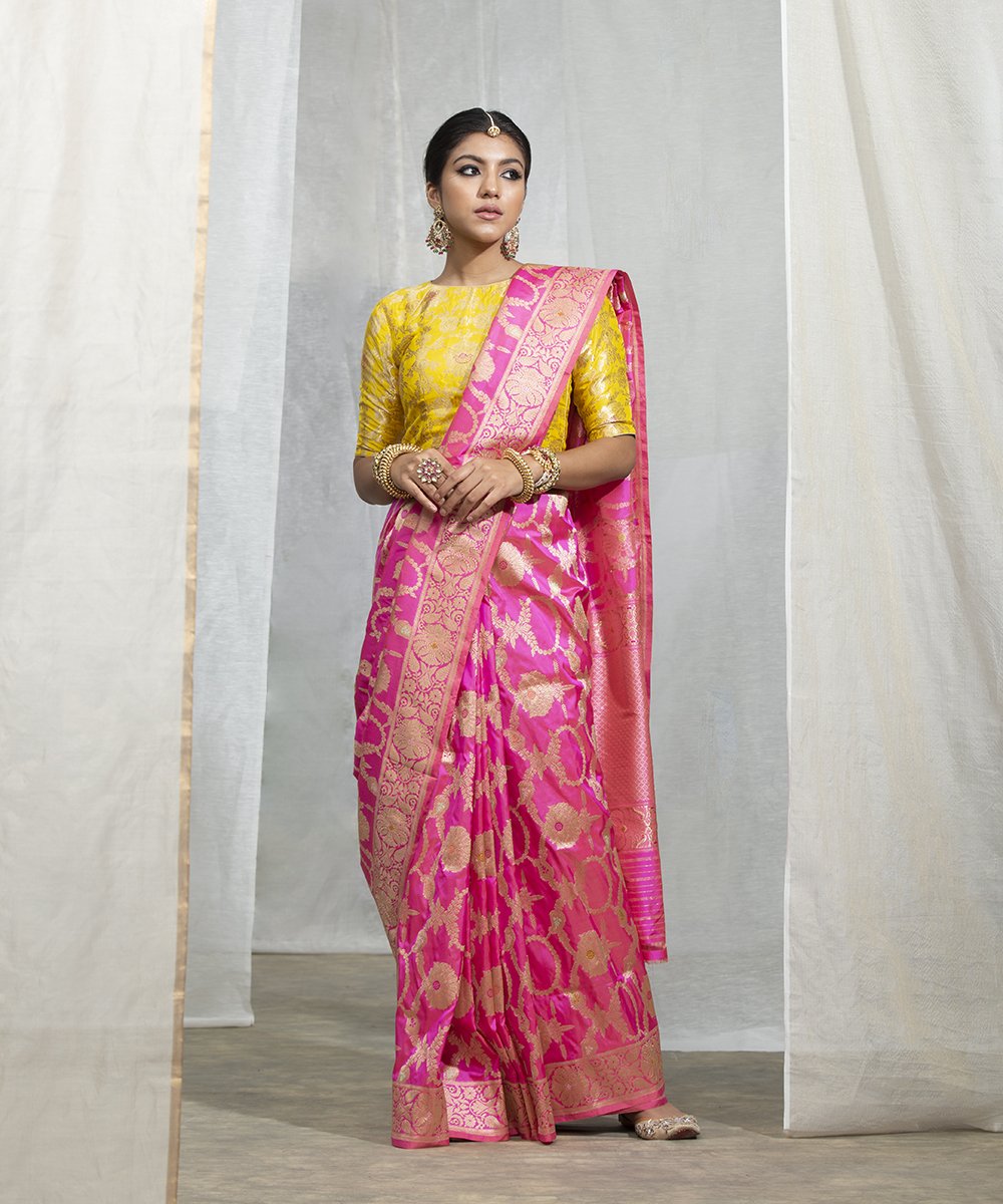 Pink_Dual_Tone_Handloom_Kadhwa_Jangla_Banarasi_Saree_With_Rani_Pink_Meenakari_WeaverStory_02