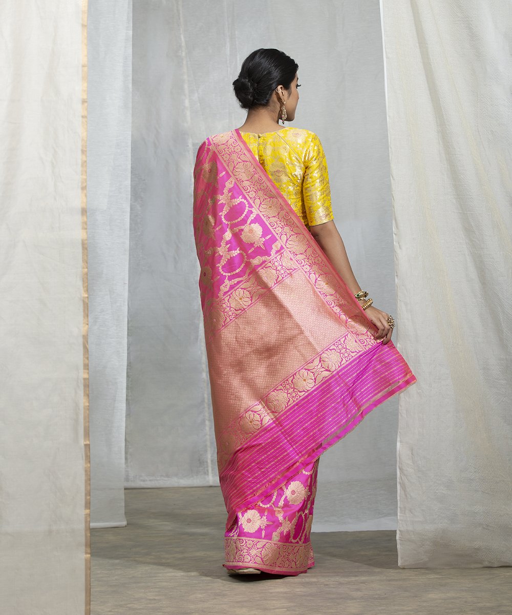 Pink_Dual_Tone_Handloom_Kadhwa_Jangla_Banarasi_Saree_With_Rani_Pink_Meenakari_WeaverStory_03