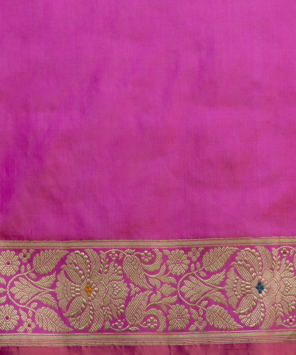 Pink_Dual_Tone_Handloom_Kadhwa_Jangla_Banarasi_Saree_With_Rani_Pink_Meenakari_WeaverStory_05