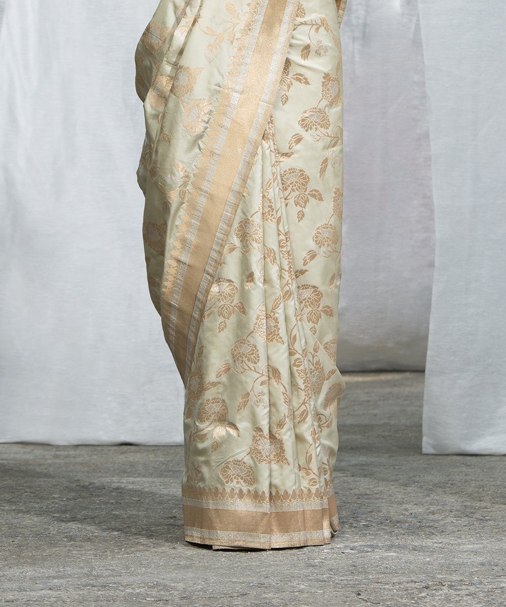 Light_Green_Handloom_Banarasi_Sona_Rupa_Kadhwa_Jangla_Saree_WeaverStory_04