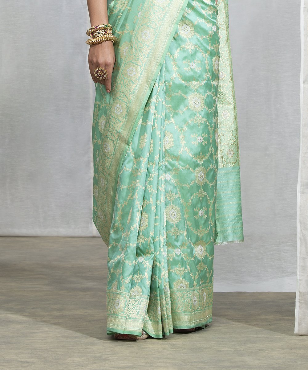 Handloom_Pure_Katan_Silk_Sea_Green_Sona_Rupa_Banarasi_Kadhwa_Jangla_Saree_WeaverStory_04