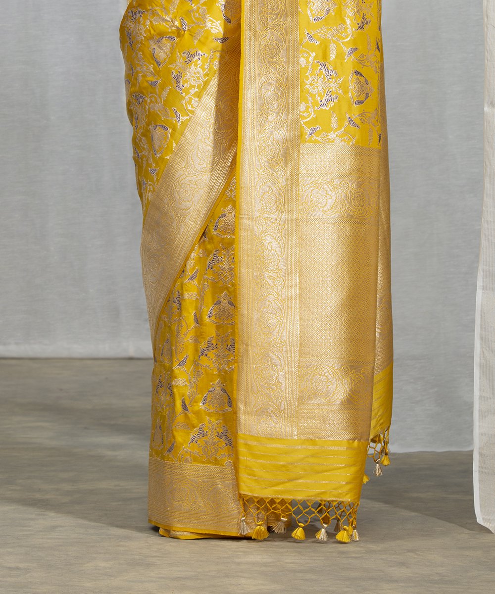 Handloom_Yellow_Kadhwa_Banarasi_Meenakari_Shikargah_Saree_WeaverStory_04