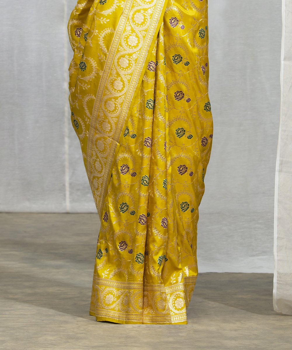 Mustard_Handloom_Banarasi_Katan_Silk_Meenakari_Jangla_Saree_with_Gulmohar_Flowers_WeaverStory_04