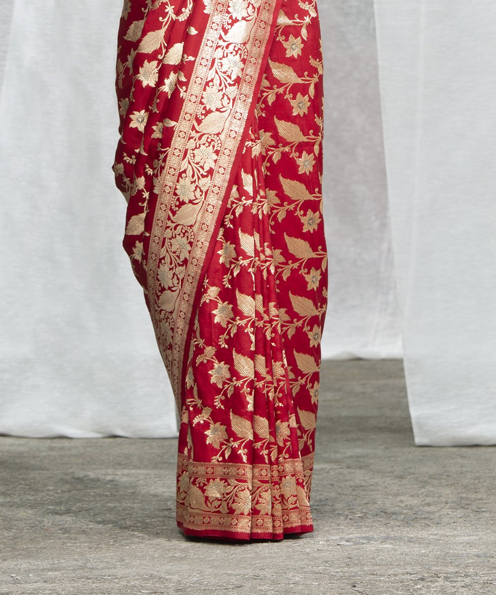 Red_Pure_Katan_Silk_Handwoven_Banarasi_Jangla_with_Meenakari_WeaverStory_04
