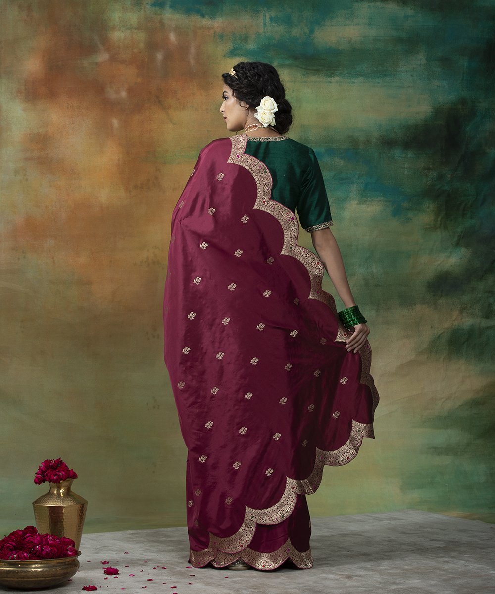Wine_Handloom_Scallop_Border_Katan_Silk_Banarasi_Saree_With_Red_Meenakari_WeaverStory_03
