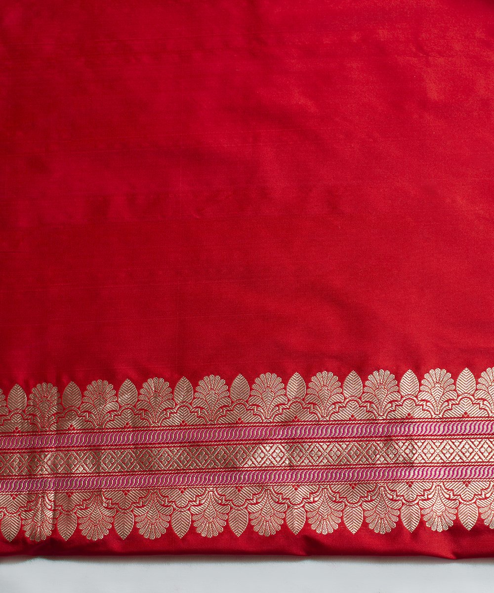 Handloom_Mustard_Yellow_Pure_Katan_Silk_Kadhwa_Banarasi_Saree_with_Booti_WeaverStory_05