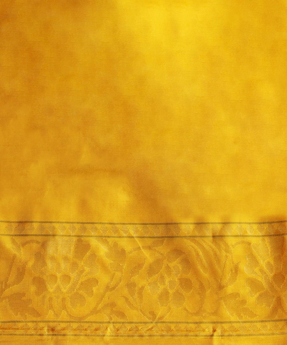 Yellow_Handloom_Real_Zari_Pure_Katan_Silk_Pitambari_Banarasi_Saree_WeaverStory_06