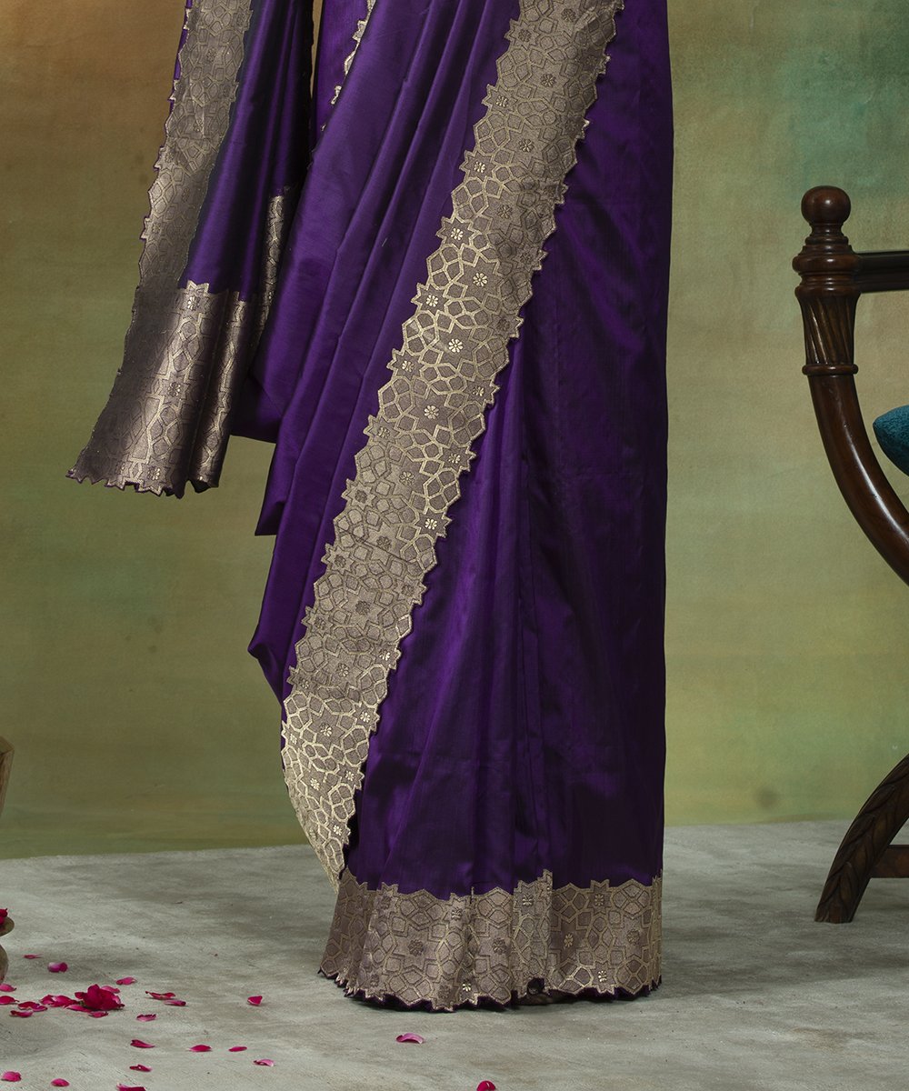 Purple_Handloom_Katan_Silk_Plain_Scallop_Banarasi_Saree_WeaverStory_04