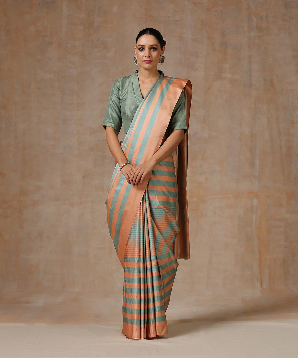 Brown_Handloom_Pure_Katan_Silk_Banarasi_Saree_With_Kadhwa_Booti_WeaverStory_02
