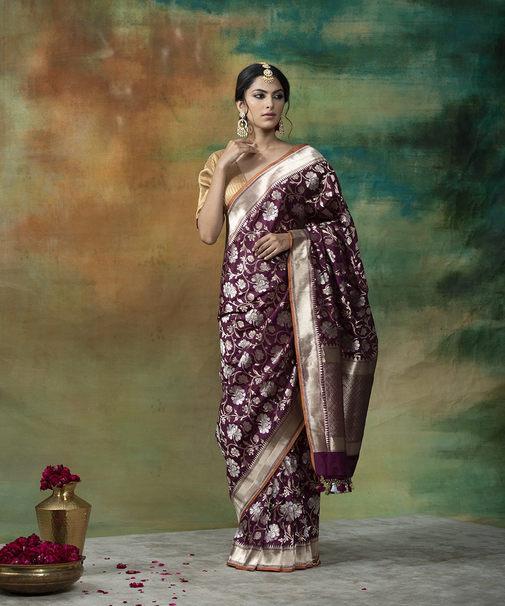 Wine_Handloom_Katan_Silk_Sona_Rupa_Banarasi_Saree_with_Floral_Jangla_WeaverStory_02