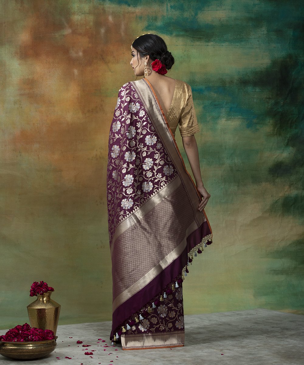 Wine_Handloom_Katan_Silk_Sona_Rupa_Banarasi_Saree_with_Floral_Jangla_WeaverStory_03